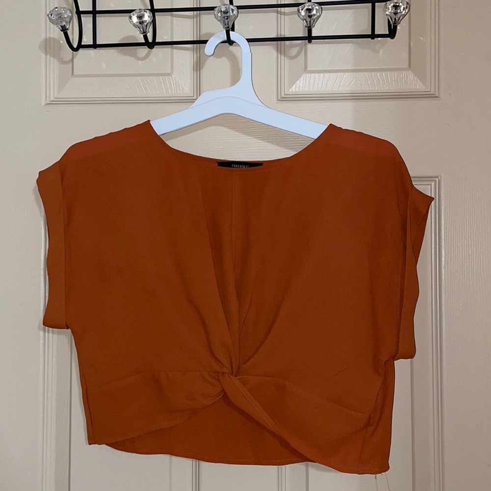 Crop top